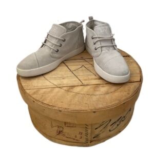 Women’s size 9 Bobs by sketchers charcoal suede boot